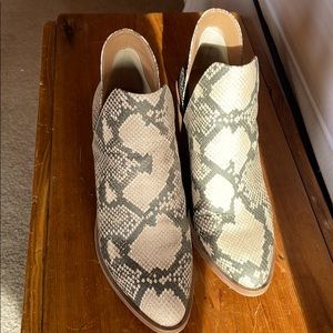 Steve Madden Snakeskin booties